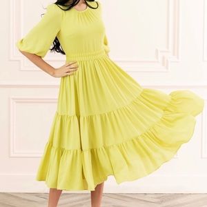 Rachel Parcell Autumn Apple Midi Dress from her original collections 💛